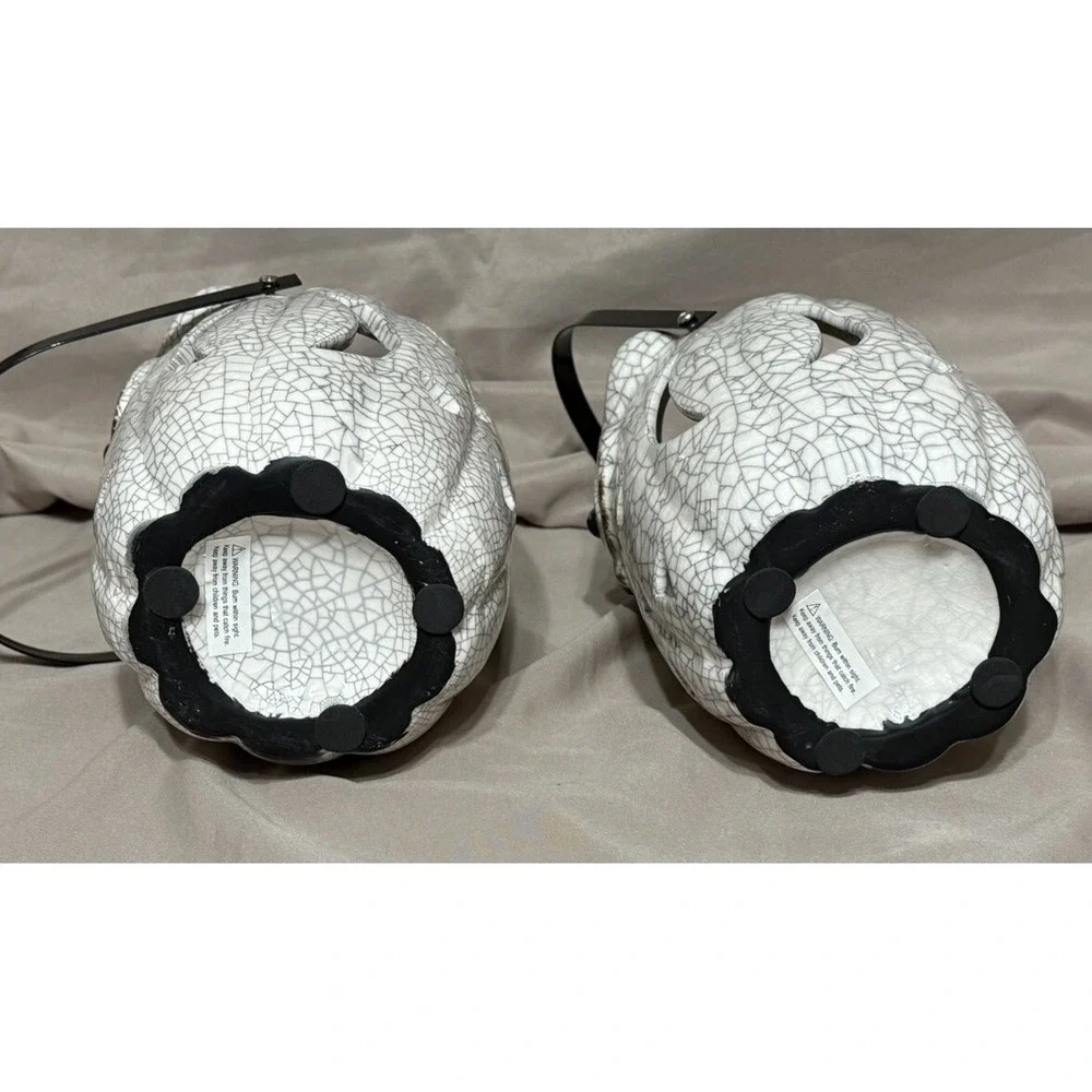 Pair Of Large Ceramic Owl Tealight With Metal‎ Handle